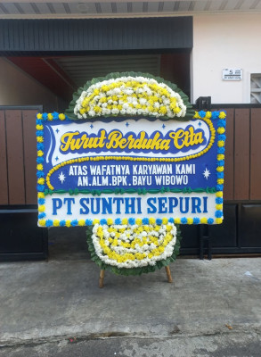 Papan Bunga Duka di Lowungu